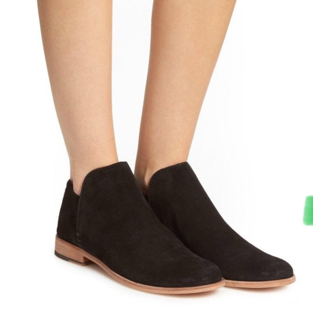 Frye Leather Elyssa Bootie in‎ Black Suede 5.5